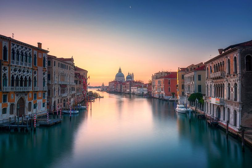 Gran Canal de Venecia al amanecer